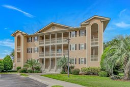 1900 Duffy St. photo 4