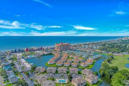 1900 Duffy St. photo 4