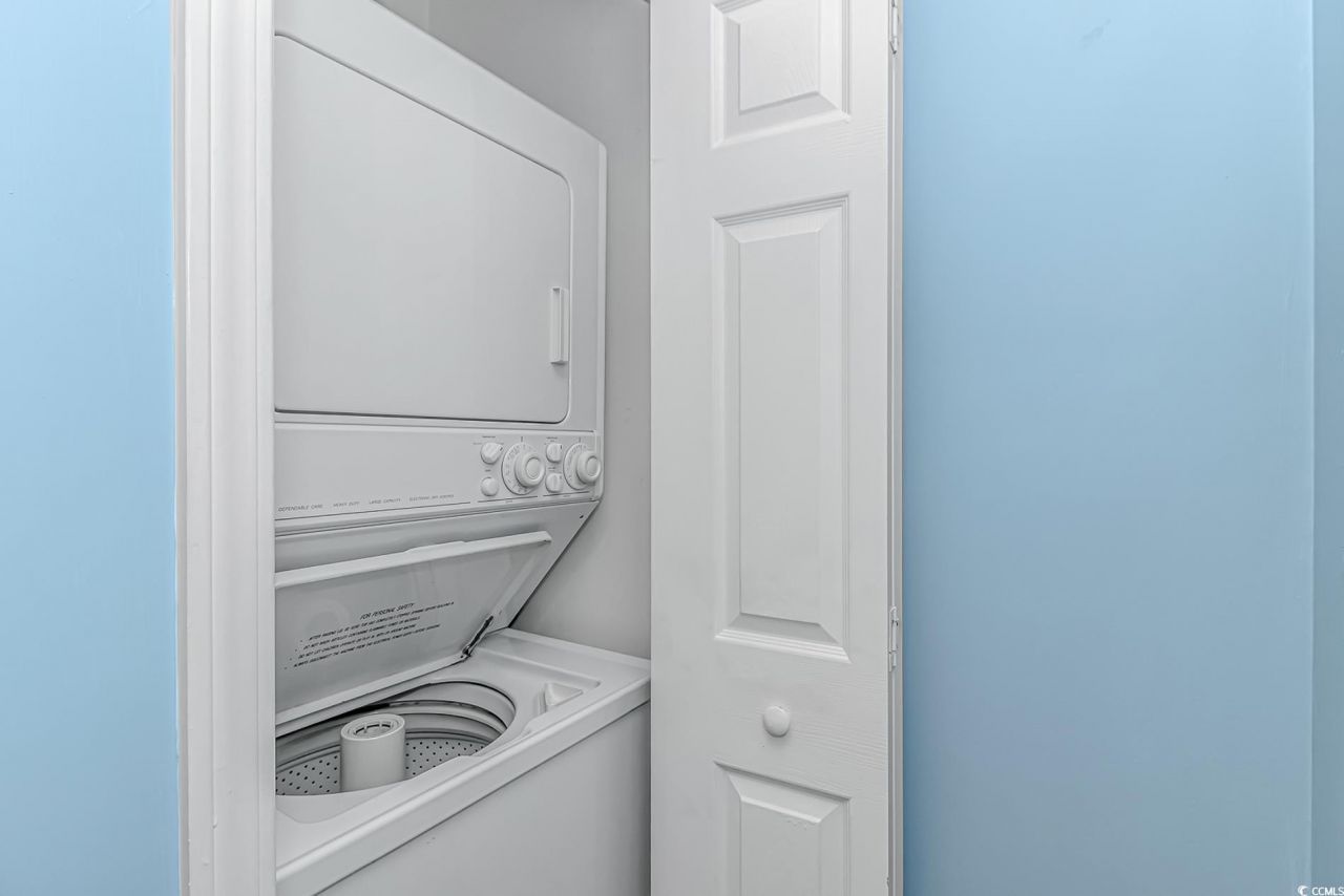 1900 Duffy St. Photo 9