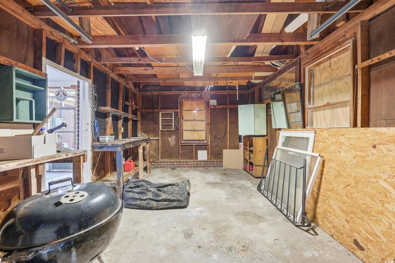 2704 Rion St. Photo 19