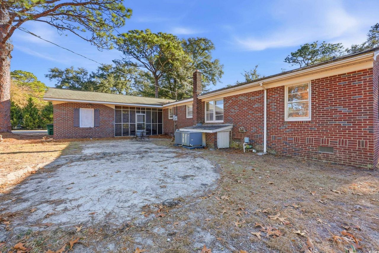 2704 Rion St. Photo 21