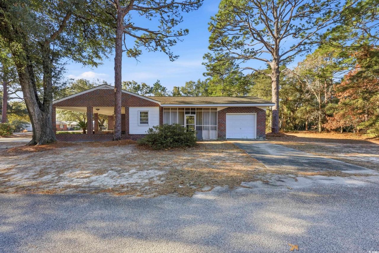 2704 Rion St. Photo 24