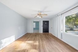 2704 Rion St. photo 4