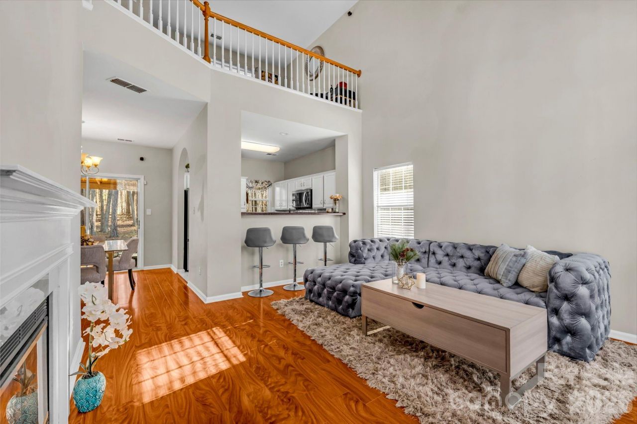 8622 Woodhill Manor Court, Charlotte, NC 28215 Main Photo