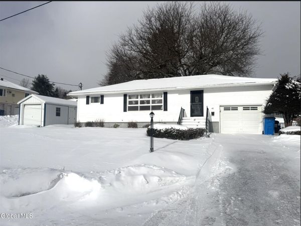 40-42 Lee Avenue, Gloversville, NY 12078