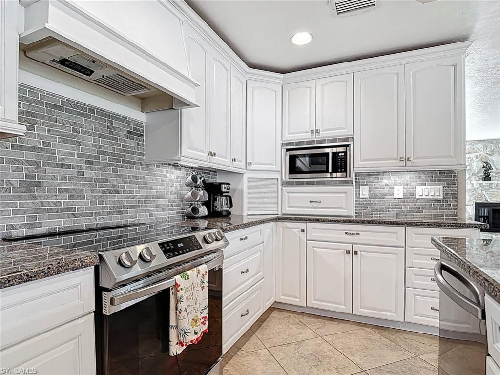11481 Rebecca Cir, Fort Myers Beach, FL 33931 Photo