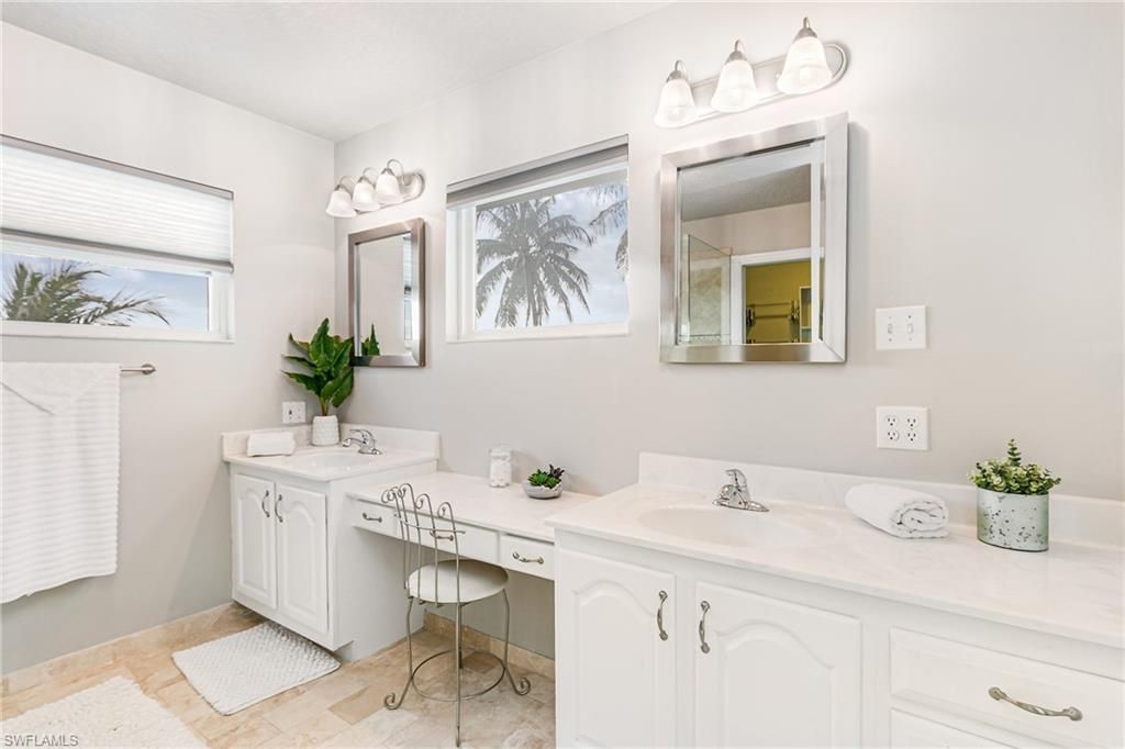 12201 Shoreview Dr, Matlacha, FL 33993 Photo