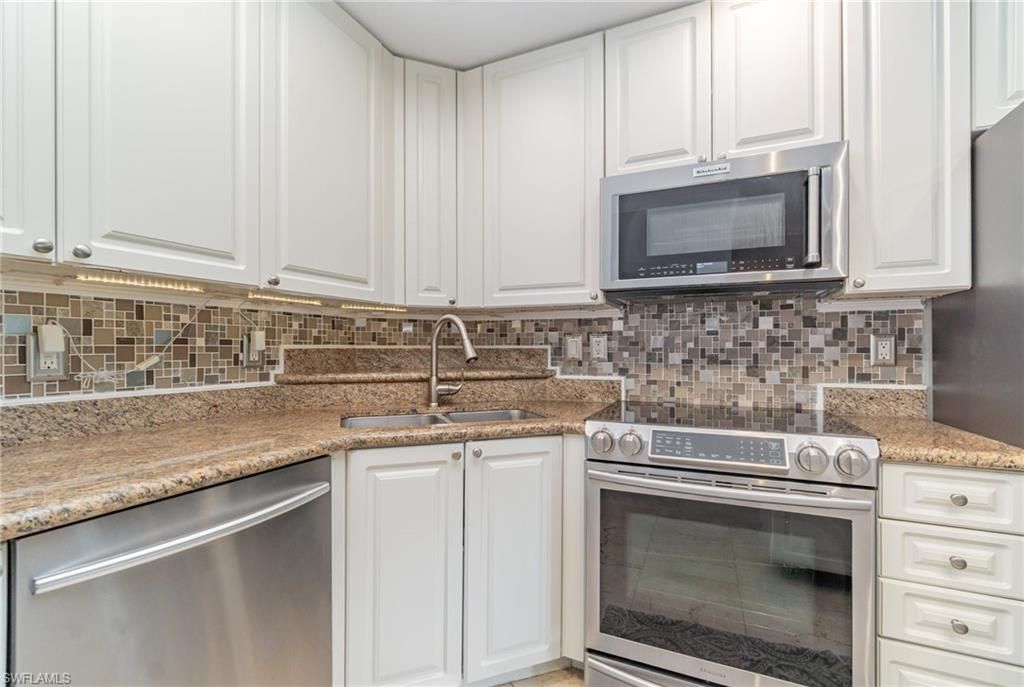 2825 Palm Beach Blvd, Unit 614, Fort Myers, FL 33916 Photo