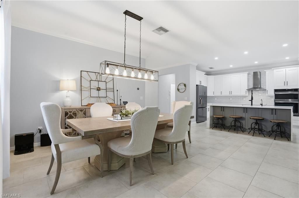 2469 Heydon Cir E, Naples, FL 34120 Photo
