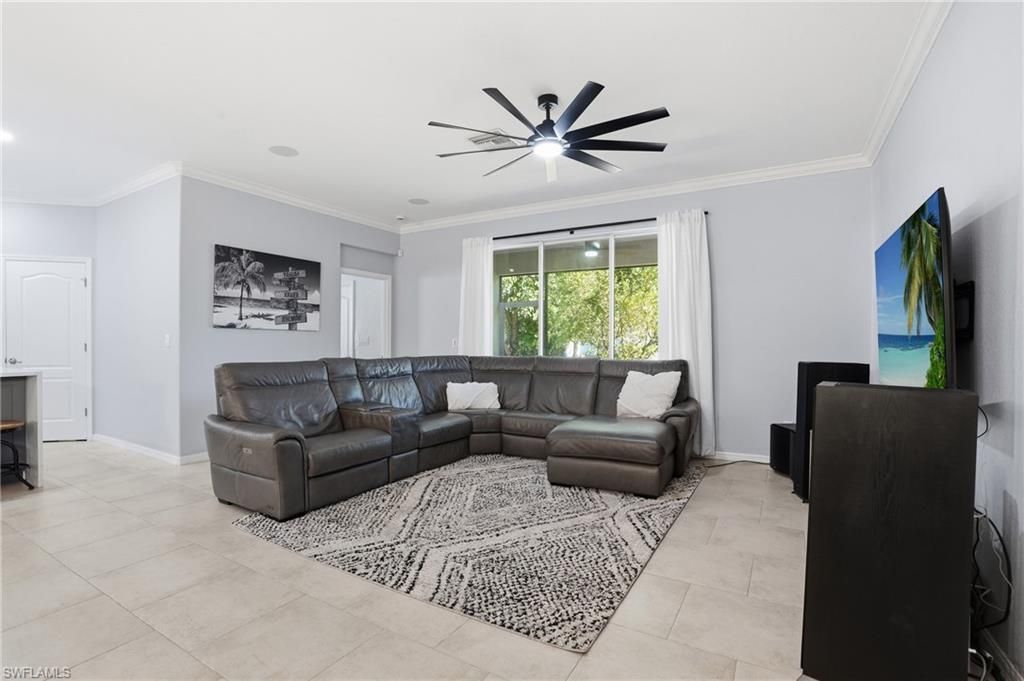 2469 Heydon Cir E, Naples, FL 34120 Photo
