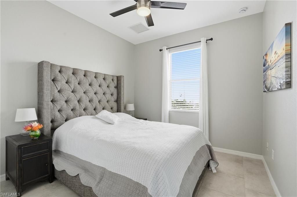 2469 Heydon Cir E, Naples, FL 34120 Photo