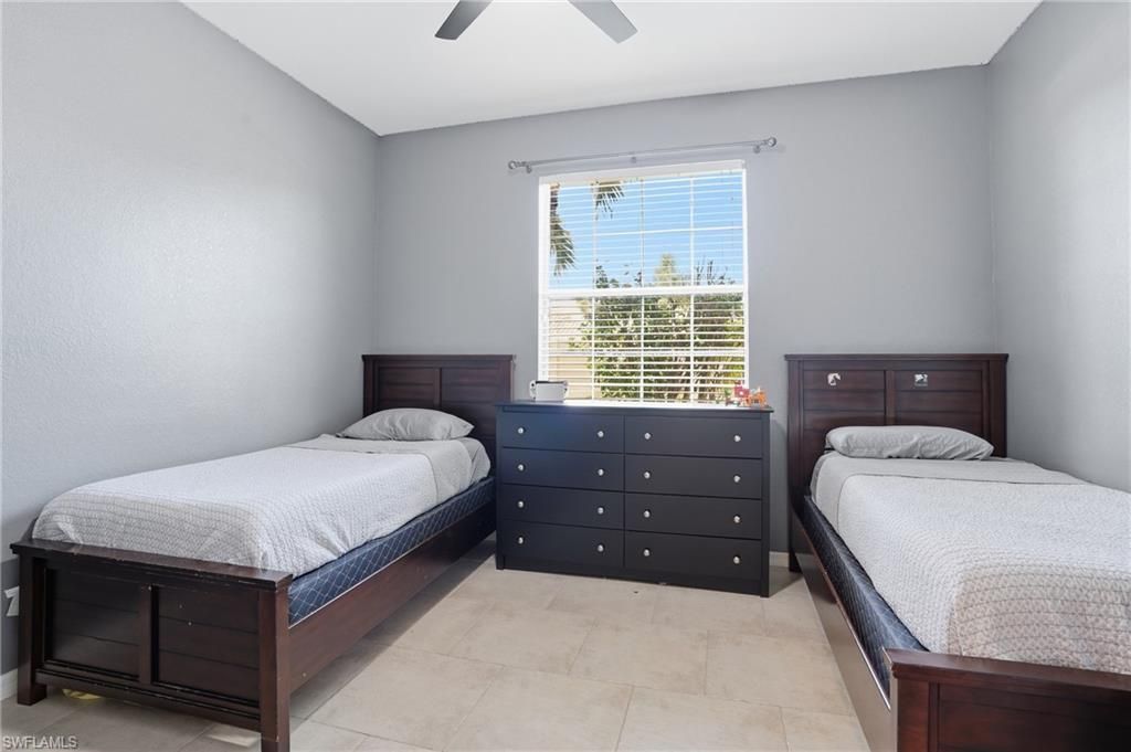 2469 Heydon Cir E, Naples, FL 34120 Photo