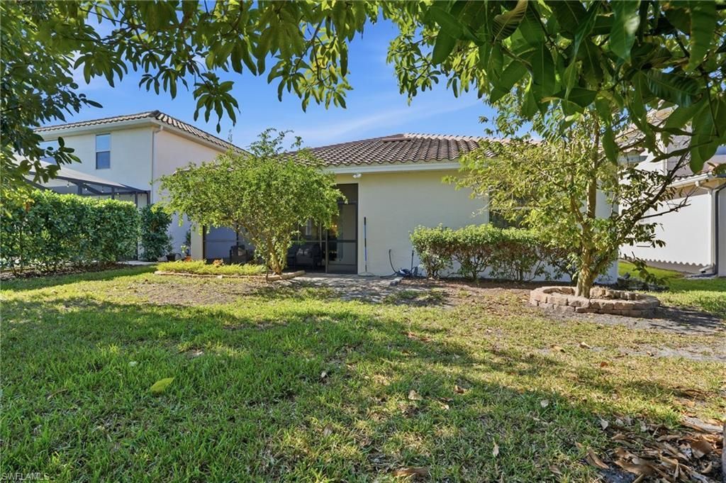 2469 Heydon Cir E, Naples, FL 34120 Photo