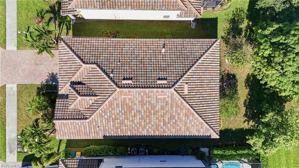2469 Heydon Cir E, Naples, FL 34120 Photo