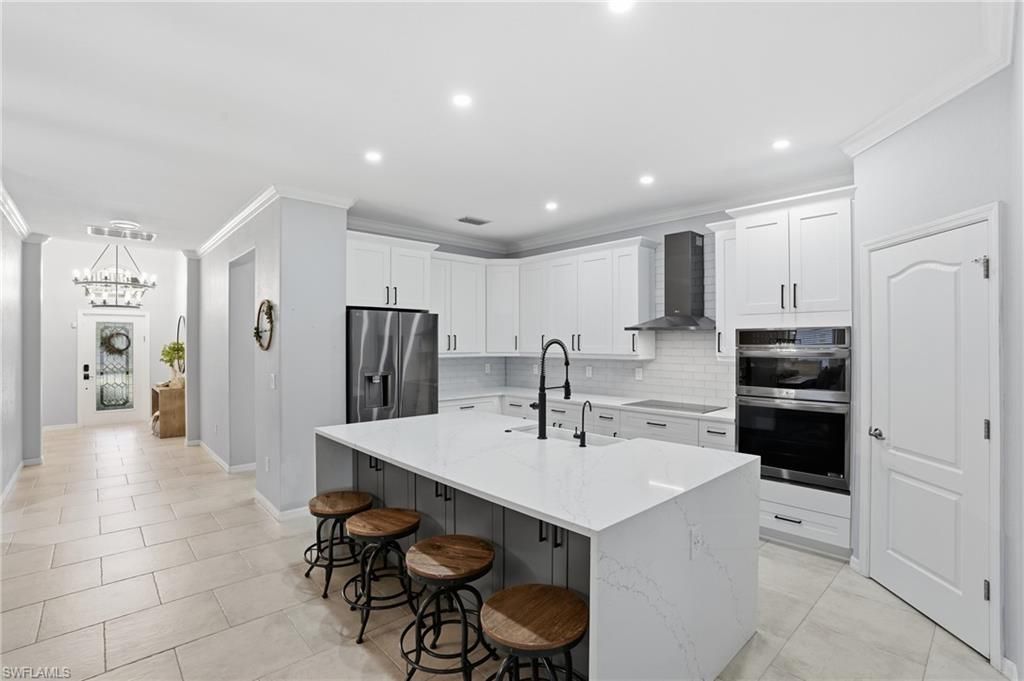 2469 Heydon Cir E, Naples, FL 34120 Photo