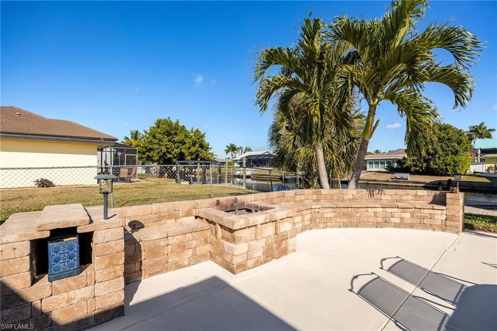 4915 Santa Monica Ct, Cape Coral, FL 33904 Photo