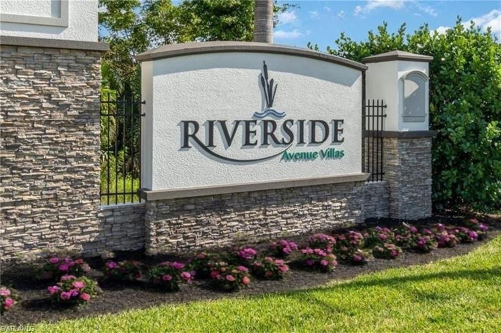 1127 S Town And River Dr, Fort Myers, FL 33919 Photo