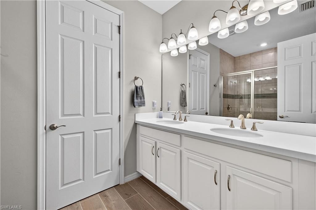 1127 S Town And River Dr, Fort Myers, FL 33919 Photo
