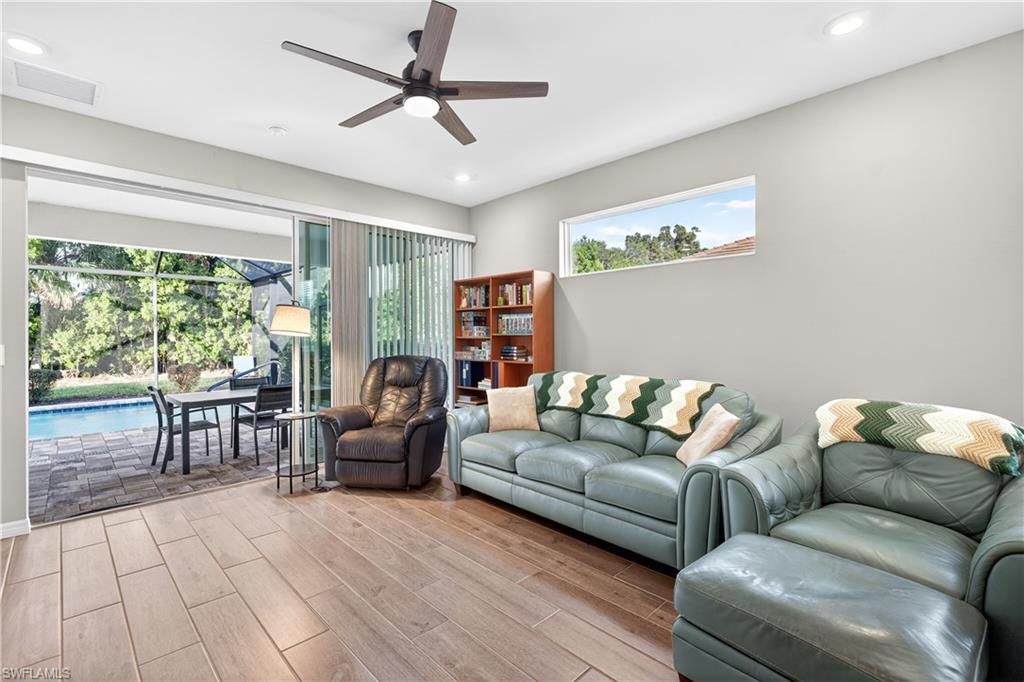 1127 S Town And River Dr, Fort Myers, FL 33919 Photo