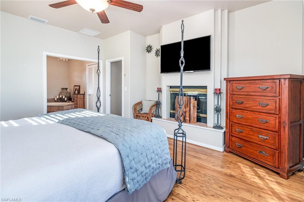 1323 SW 27th Ter, Cape Coral, FL 33914 Photo