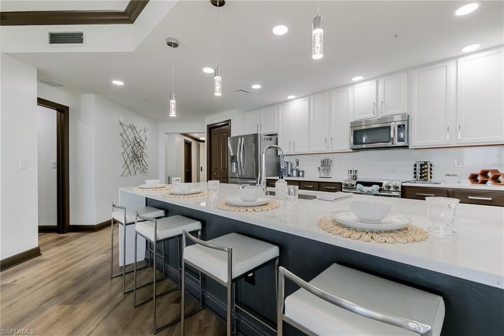 5781 Cape Harbour Dr, Unit 607, Cape Coral, FL 33914 Photo