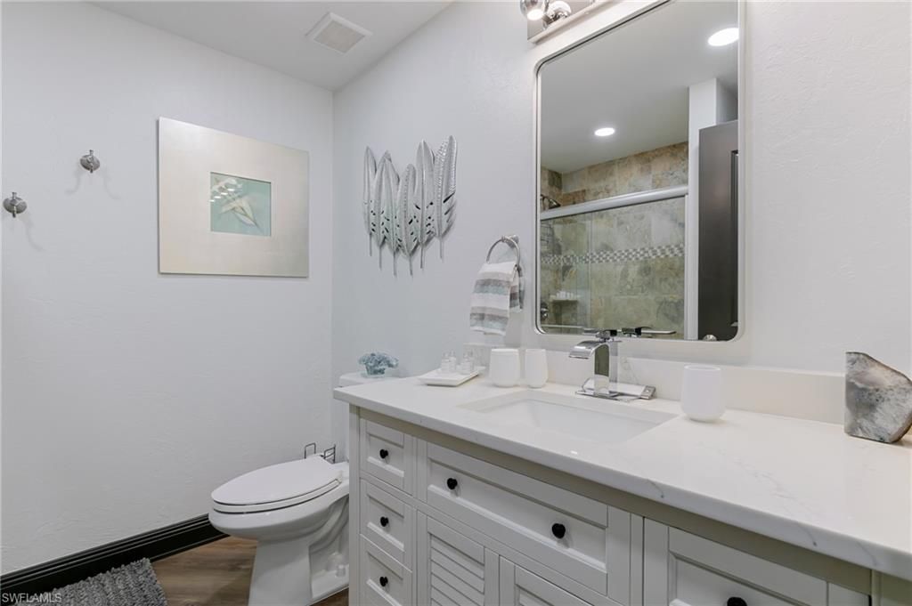 5781 Cape Harbour Dr, Unit 607, Cape Coral, FL 33914 Photo