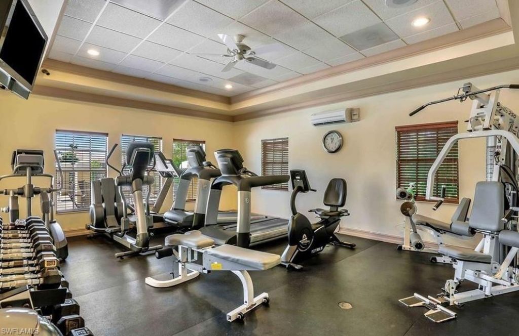 5781 Cape Harbour Dr, Unit 607, Cape Coral, FL 33914 Photo