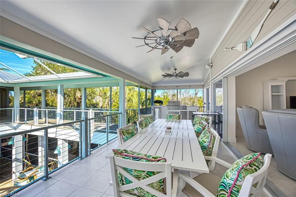 1233 Middle Gulf Dr, Sanibel, FL 33957 Photo