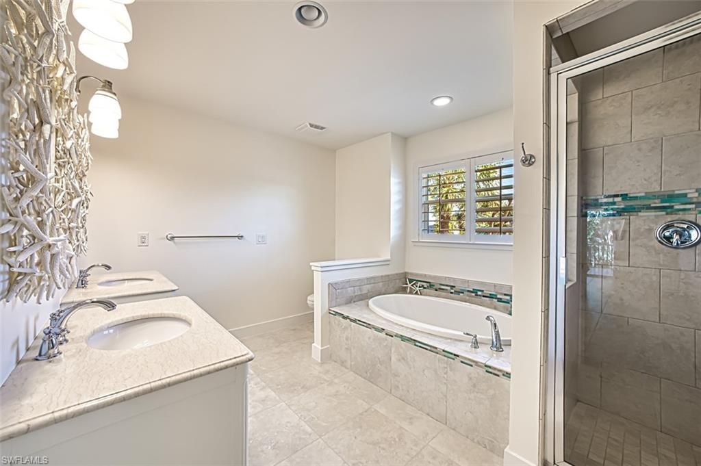 1233 Middle Gulf Dr, Sanibel, FL 33957 Photo