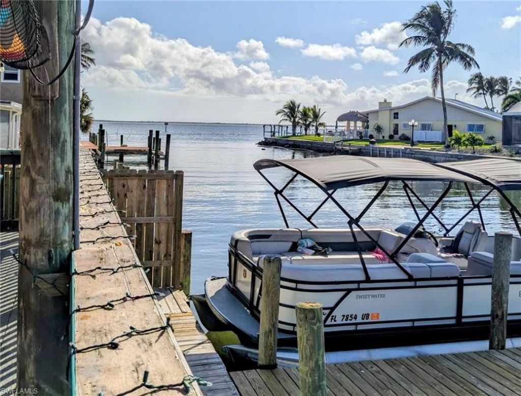 4159 Sunshine Blvd, Saint James City, FL 33956 Photo