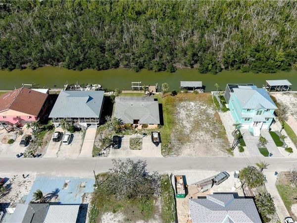 175 Tropical Shores WAY, Unit 177, FORT MYERS BEACH, FL 33931
