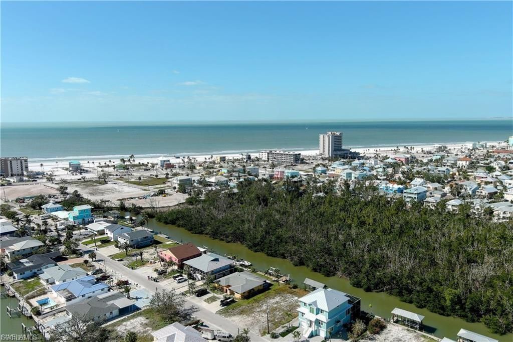 175 Tropical Shores Way, Unit 177, Fort Myers Beach, FL 33931 Photo