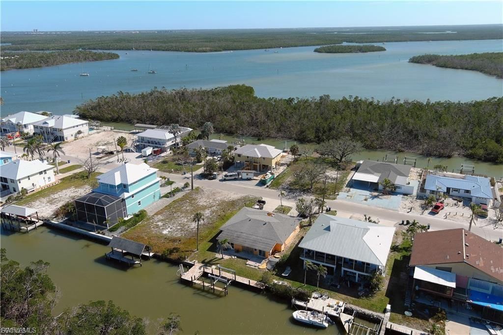 175 Tropical Shores Way, Unit 177, Fort Myers Beach, FL 33931 Photo