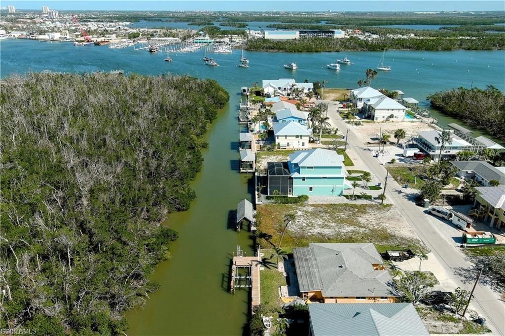 175 Tropical Shores Way, Unit 177, Fort Myers Beach, FL 33931 Photo