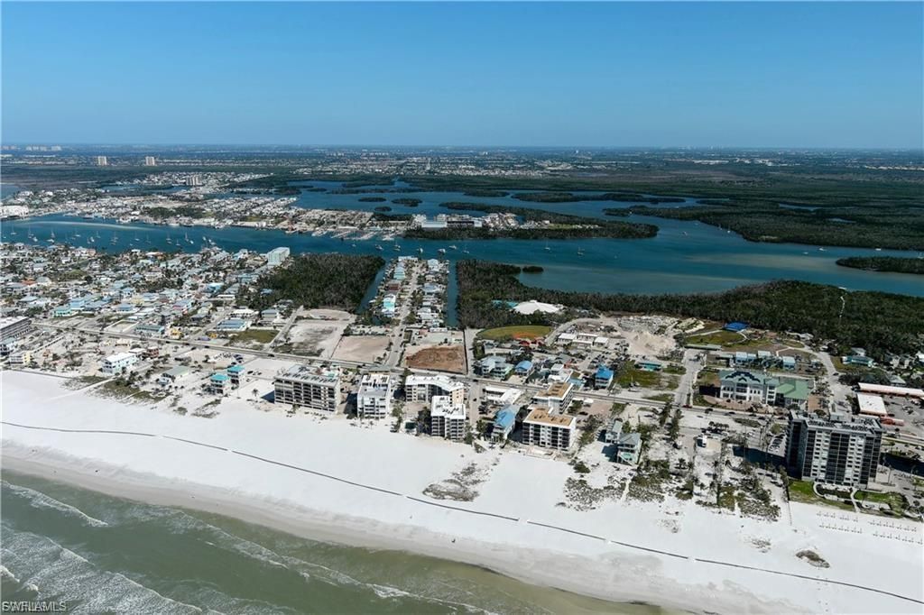 175 Tropical Shores Way, Unit 177, Fort Myers Beach, FL 33931 Photo