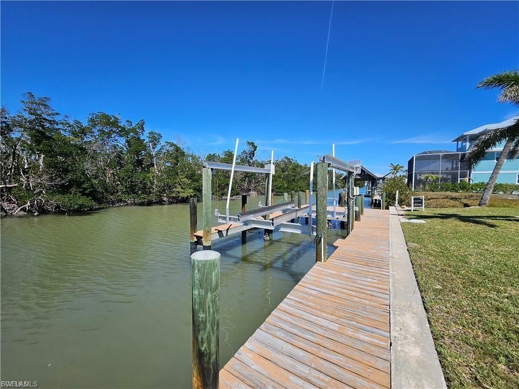 175 Tropical Shores Way, Unit 177, Fort Myers Beach, FL 33931 Photo