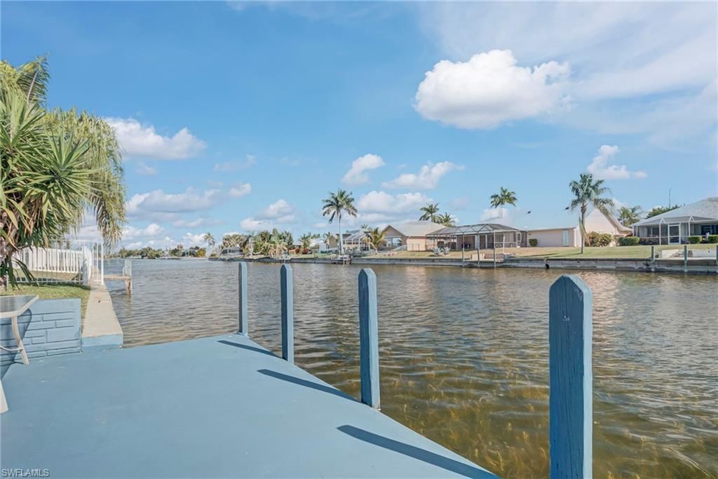 2121 SE 5th Ct, Cape Coral, FL 33990 Photo