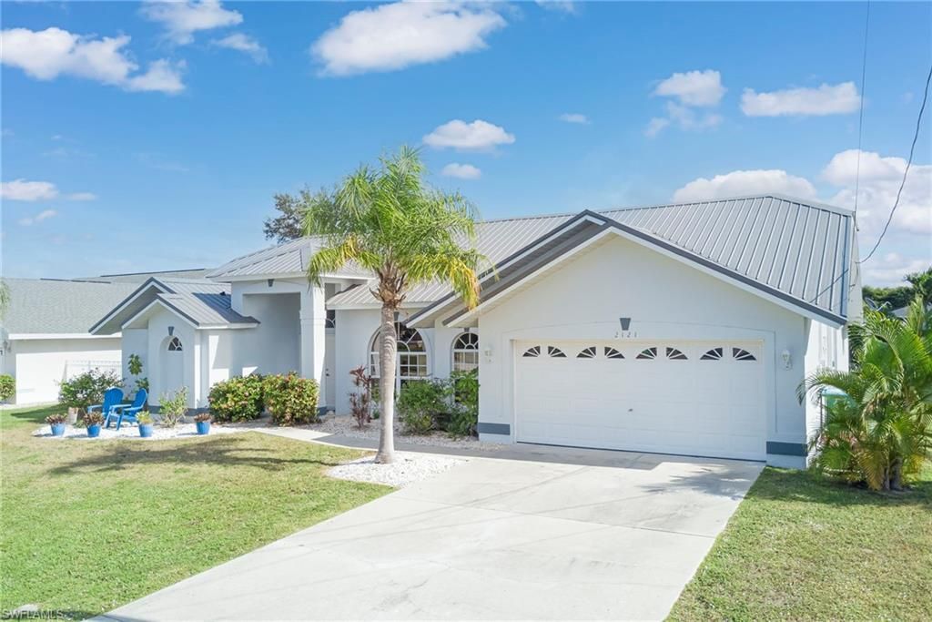 2121 SE 5th Ct, Cape Coral, FL 33990 Photo