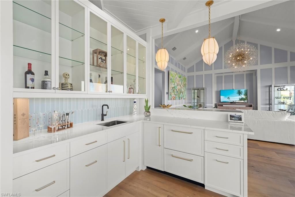 6401 Pine Ave, Sanibel, FL 33957 Photo