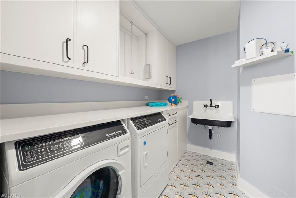 6401 Pine Ave, Sanibel, FL 33957 Photo