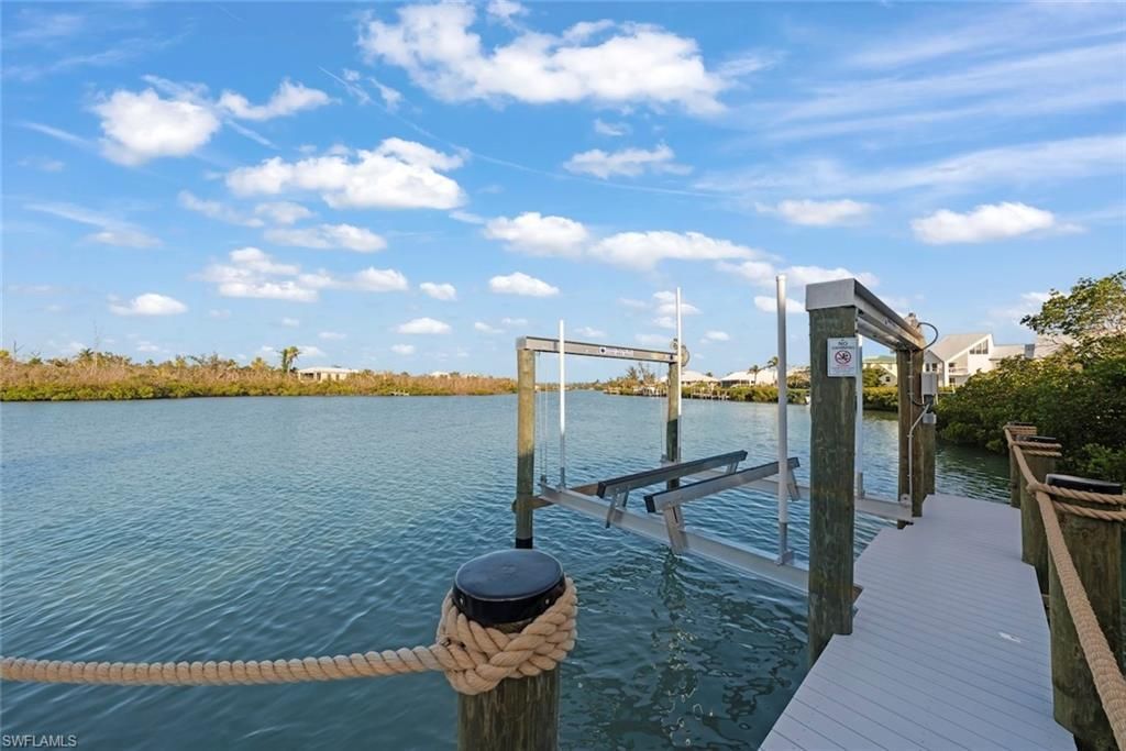 6401 Pine Ave, Sanibel, FL 33957 Photo