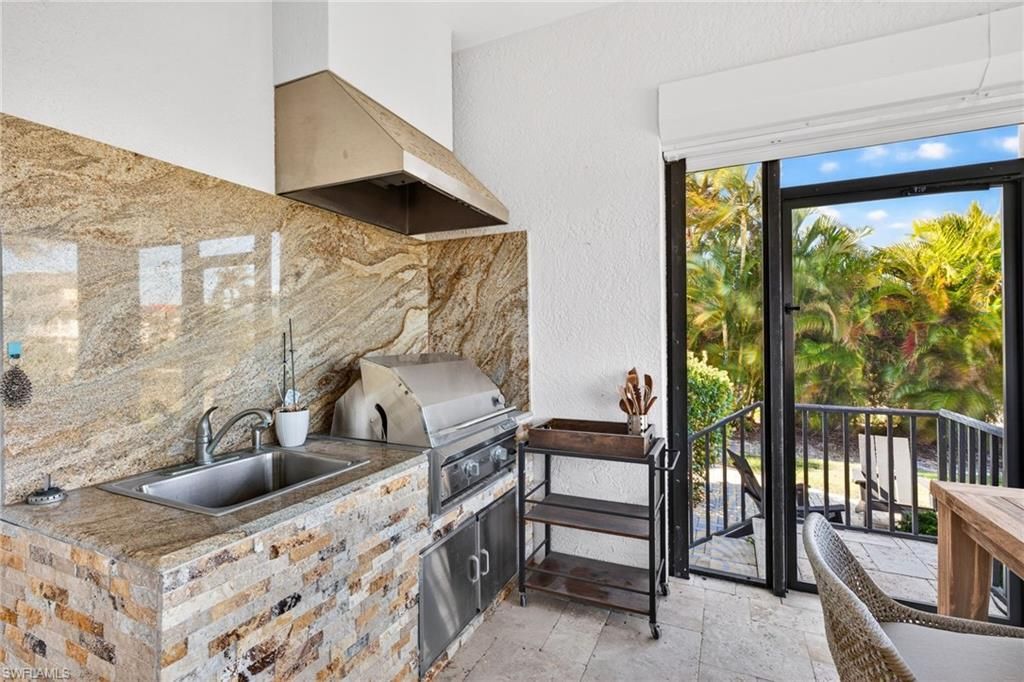 9008 Mockingbird Dr, Sanibel, FL 33957 Photo