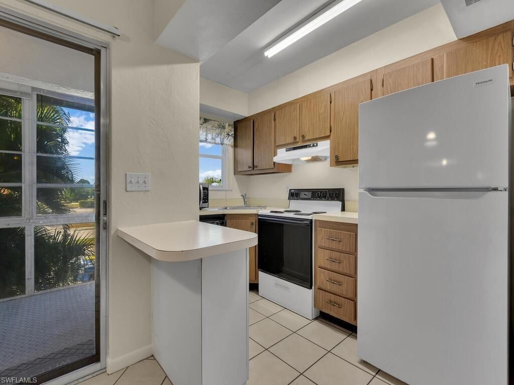3901 Del Prado Blvd S, Unit 203, Cape Coral, FL 33904 Photo