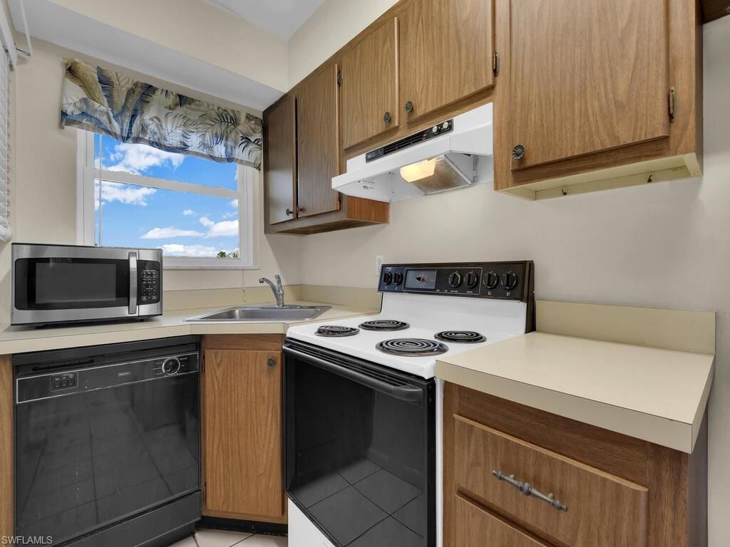 3901 Del Prado Blvd S, Unit 203, Cape Coral, FL 33904 Photo