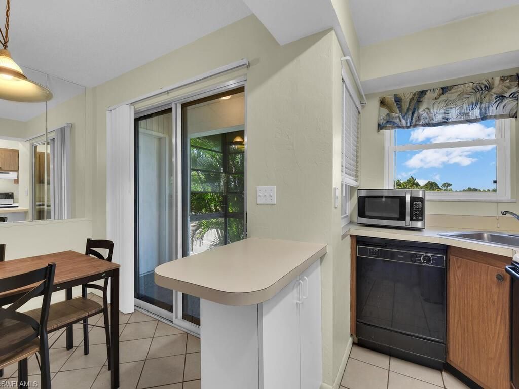 3901 Del Prado Blvd S, Unit 203, Cape Coral, FL 33904 Photo