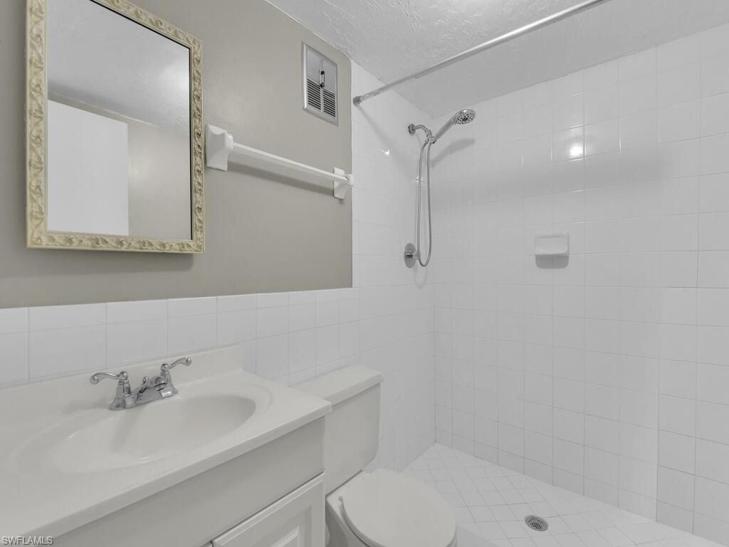 3901 Del Prado Blvd S, Unit 203, Cape Coral, FL 33904 Photo