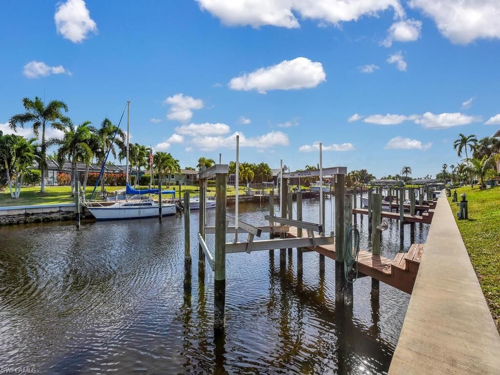 3901 Del Prado Blvd S, Unit 203, Cape Coral, FL 33904 Photo