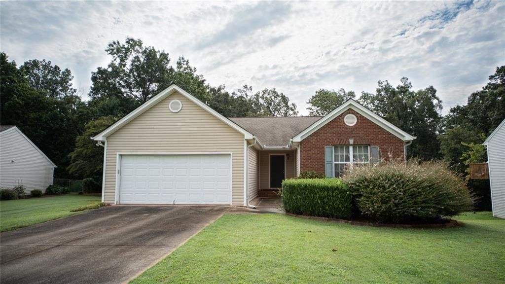 5437 Evergreen Forest Court, Flowery Branch, GA 30542 Main Photo