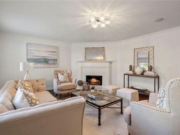 504 Dunwoody Chace, Atlanta, GA 30328