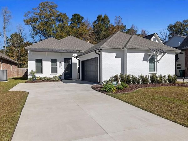 25231 BURLINGTON Drive, Denham Springs, LA 70726
